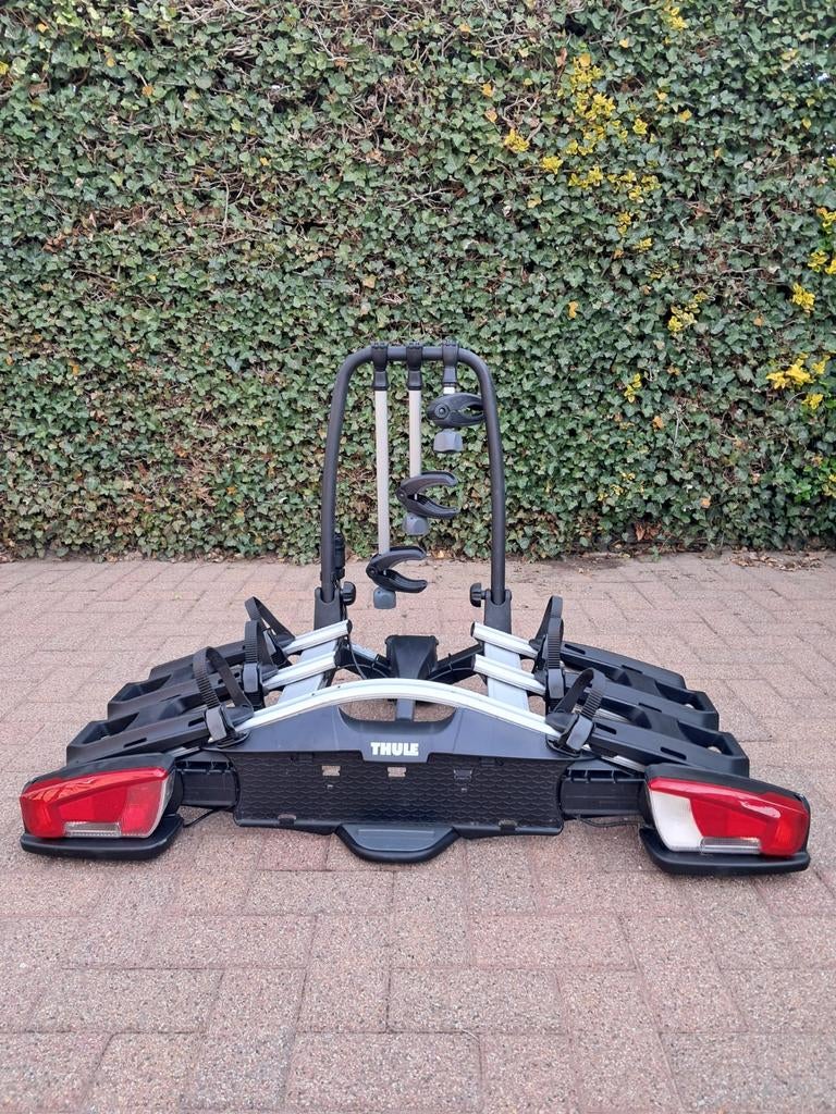 Thule velocompact 926 geschikt voor alle fietsen max 60kg., Autos : Divers, Porte-vélos, Comme neuf, Support d'attelage, 3 vélos ou plus