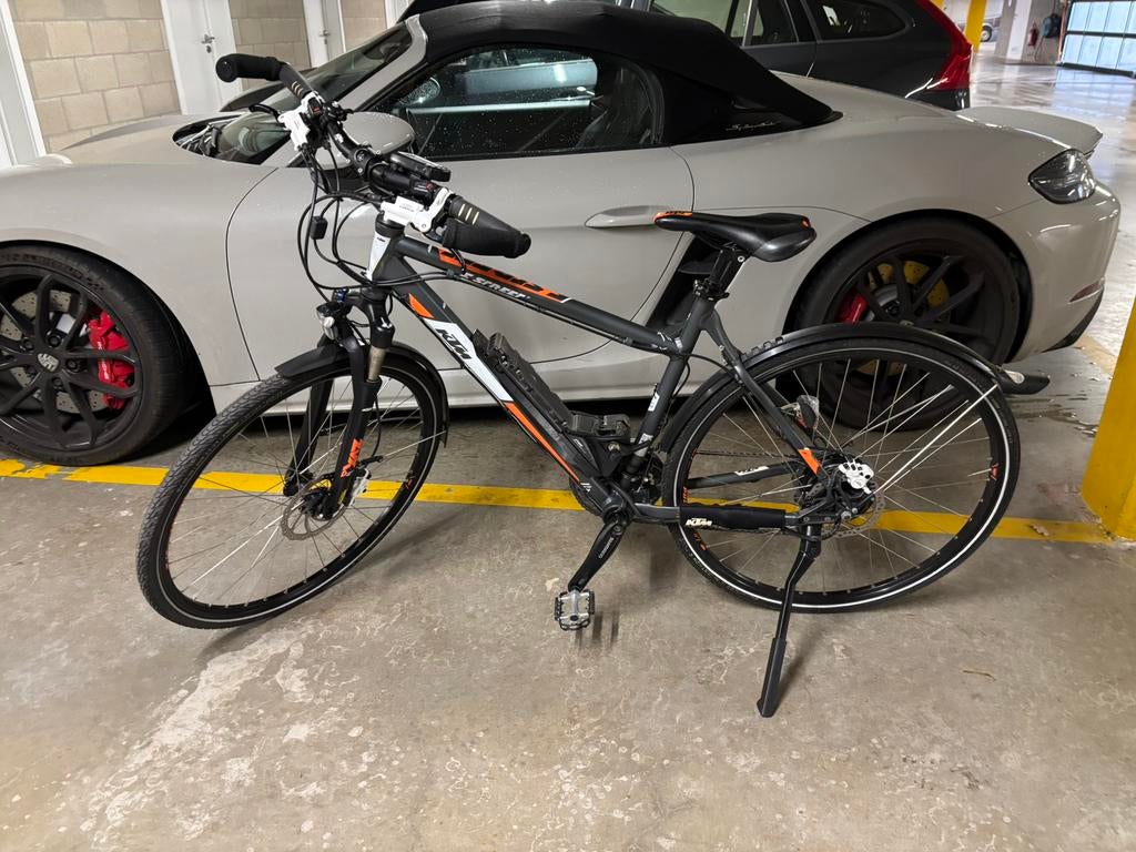 KTM elektrische fiets, Fietsen en Brommers, Ophalen, Zo goed als nieuw, 50 km per accu of meer