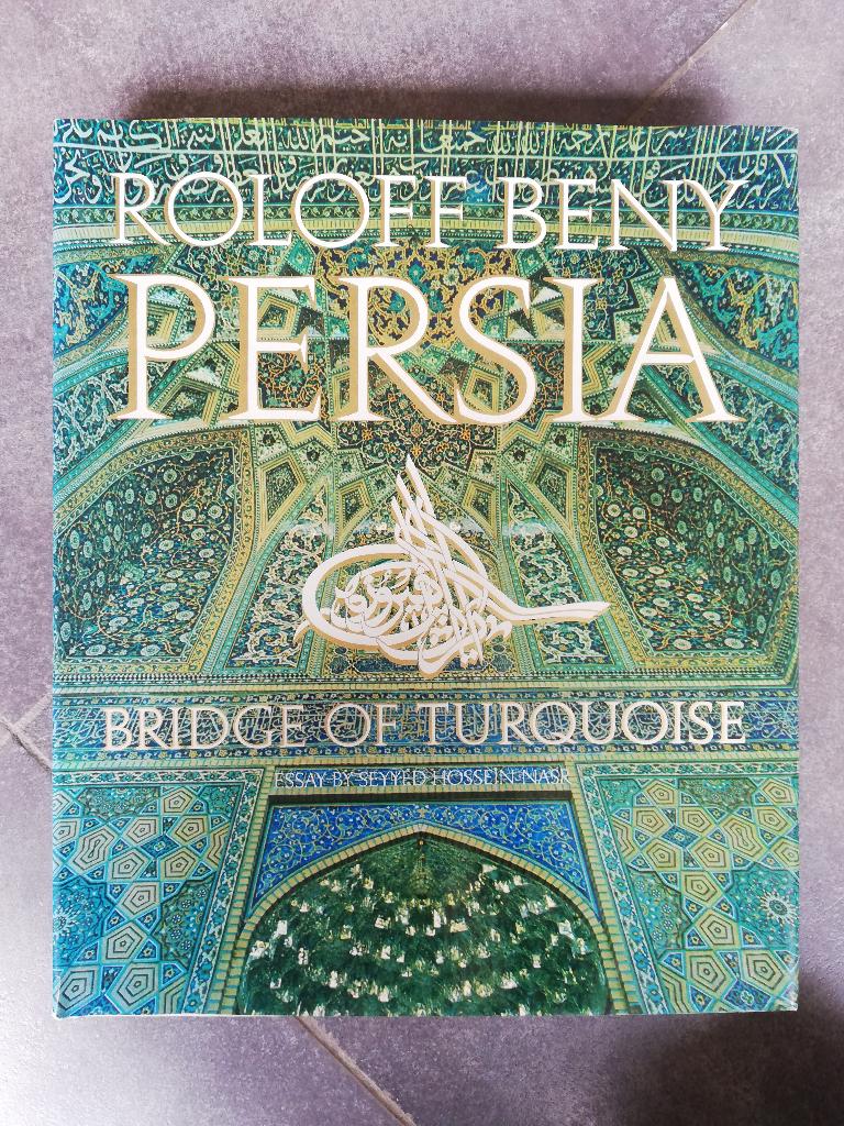 Persia Bridge Of Turquoise (Roloff Beny), Boeken, Kunst en Cultuur | Fotografie en Design, Gelezen, Overige onderwerpen, Ophalen of Verzenden