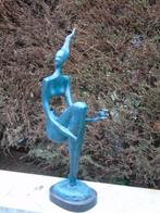 moderne kunst in brons, deels groen, gesigneerd, MILO, Antiek en Kunst, Ophalen of Verzenden, Brons