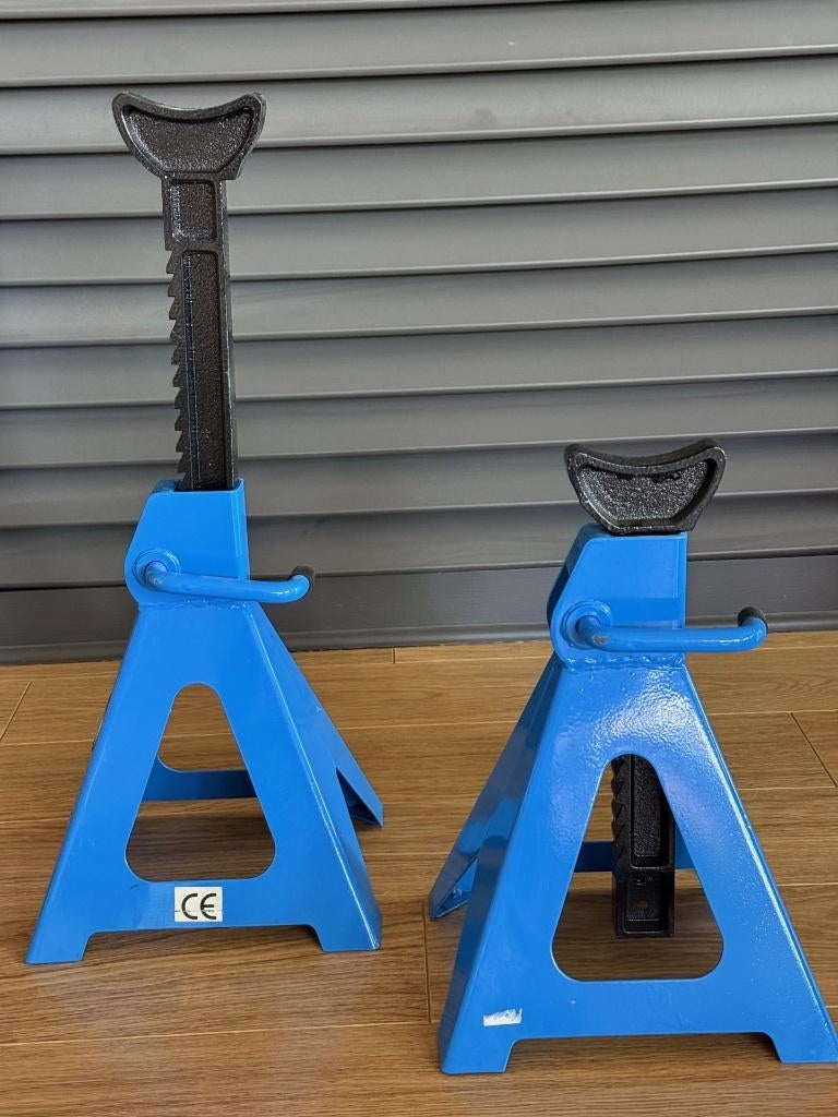 Set Assteunen 3 ton van Mannesmann, Ophalen, Zo goed als nieuw