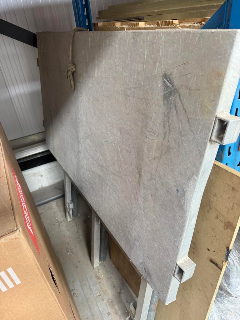 Pannen kar, Doe-het-zelf en Bouw, Dakpannen en Dakbedekking, Ophalen, Zo goed als nieuw