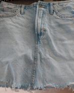 Korte jeansbroek maat 44 dames, Vêtements | Femmes, Culottes & Pantalons, Enlèvement, Taille 42/44 (L)