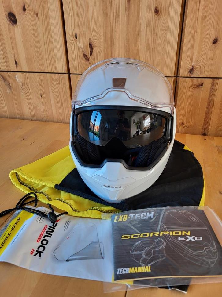 Scorpion exo-tech medium peu utilisé, Motos, Vêtements | Casques de moto, Femmes, Hommes, Enfants, Casque système, M, Neuf, sans ticket