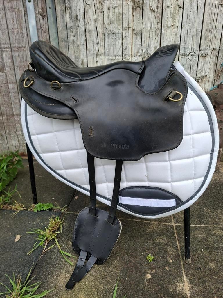 Podium zadel, Enlèvement