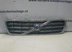 GRILLE Volvo XC70 (SZ) (01-2000/08-2007) (9190986), Gebruikt, Info@VerberkAutodemontage.nl, Nijverheidstraat 1a 1a
5405 AJ  UDEN, NL