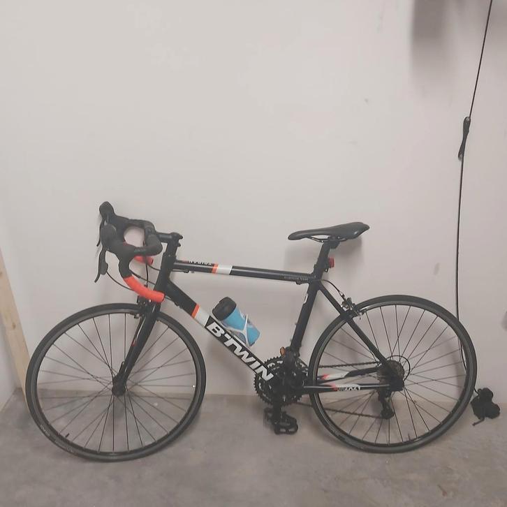 B-twin triban 500 velo de course, Vélos & Vélomoteurs, Vélos | Vélos de course, Utilisé, Enlèvement