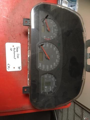 Volvo s40 automaat 1.8  1997 km tellerklok beschikbaar voor biedingen