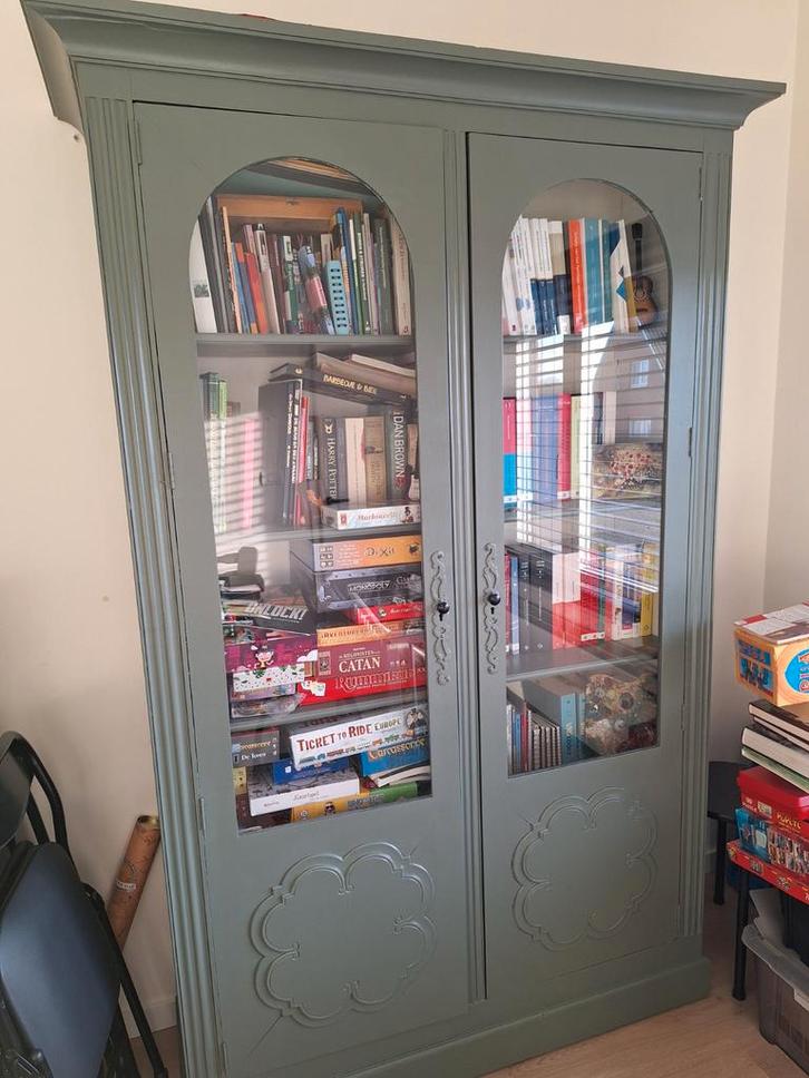 Antieke kast : geverft, Huis en Inrichting, Kasten | Vitrinekasten, Ophalen