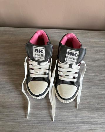 Sneakers BK beschikbaar voor biedingen