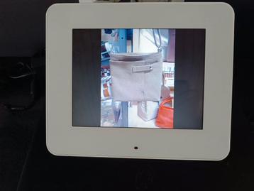 Digitale fotokader 30x25 beschikbaar voor biedingen