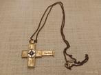Halsketting met kruishanger en windroos, Overige materialen, Gebruikt, Met strass, Ophalen of Verzenden