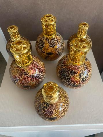 Parfum beschikbaar voor biedingen