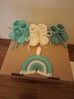 Leuk setje babyslofjes + regenboog lapje, Enlèvement ou Envoi, Pantoufles