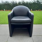 Zwarte, lederen kuipzetel, Ophalen