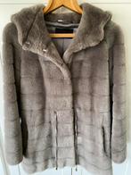 Prachtige grijze mantel Fuchs Schmitt, Kleding | Dames, Jassen | Winter, Verzenden, Zo goed als nieuw, Maat 38/40 (M)