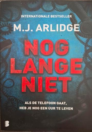 M.J. Arlidge - Nog lange niet beschikbaar voor biedingen