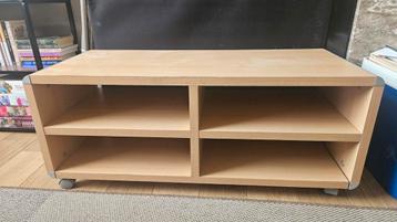 Salontafel / tv kast beschikbaar voor biedingen