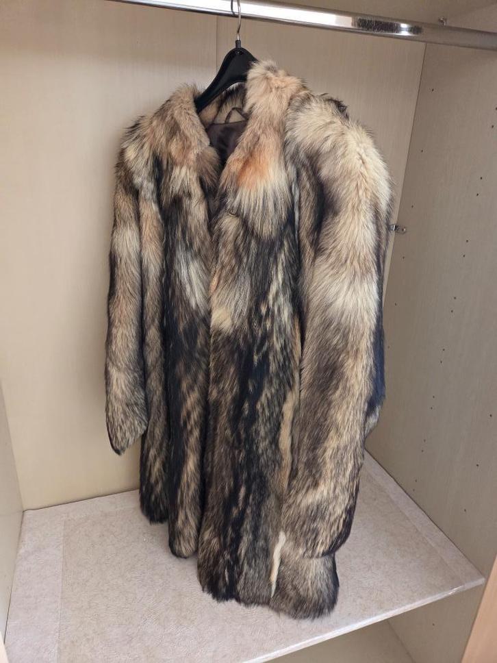 Bontjas wolf, Antiek en Kunst, Antiek | Kleding en Textiel, Dames, Ophalen