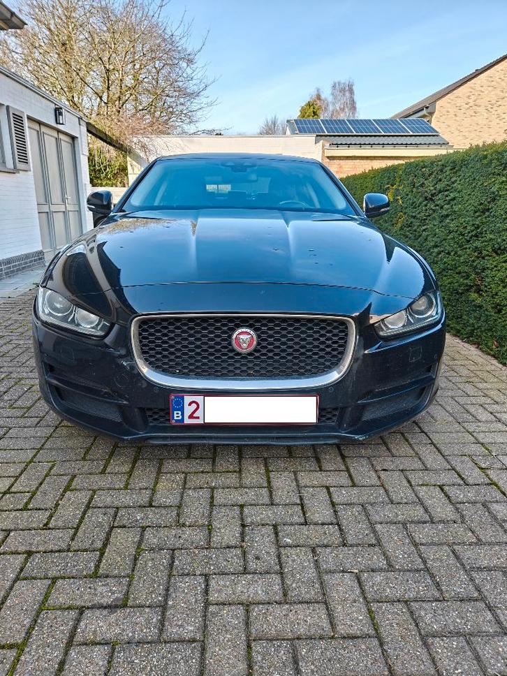 Jaguar XE 12/2017 134 000 km Exportation/Vendeur, Autos, Jaguar, Particulier, XE, Bluetooth, Verrouillage central, Air conditionné automatique