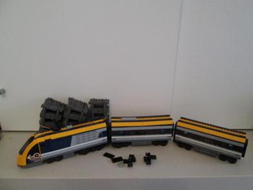 Lego nr 60197 trein met 16 en 4 rechte sporen beschikbaar voor biedingen