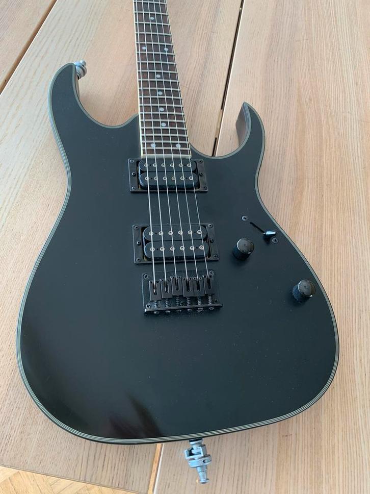 Ibanez RG421EX, Muziek en Instrumenten, Snaarinstrumenten | Gitaren | Elektrisch, Zo goed als nieuw, Ibanez, Ophalen of Verzenden