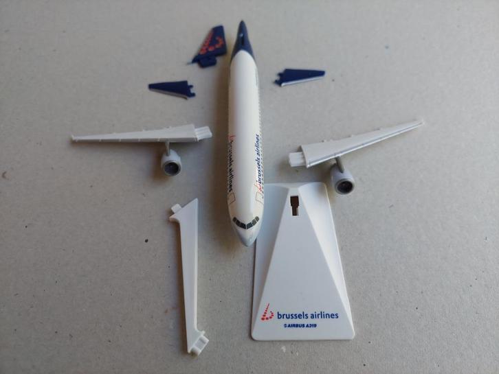 Brussels Airlines - Airbus A319, Verzamelen, Luchtvaart en Vliegtuigspotten, Zo goed als nieuw, Schaalmodel, Ophalen of Verzenden