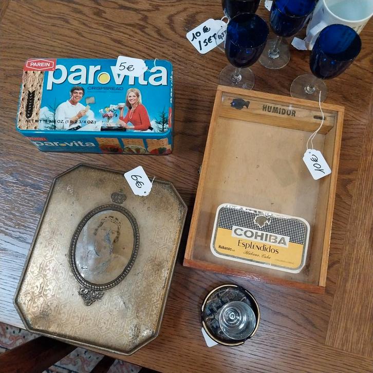 Verzameling vintage en antieke blikjes & accessoires, Verzamelen, Blikken, Zo goed als nieuw, Ophalen