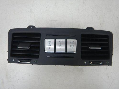 Mercedes-Benz G-Klasse W463 Schakelaar Luchtrooster A4639000, Auto-onderdelen, Dashboard en Schakelaars, Mercedes-Benz, Gebruikt