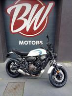 YAMAHA XSR 700 Histroic White @BW Motors Malines, Naked bike, 2 cylindres, Plus de 35 kW, 689 cm³