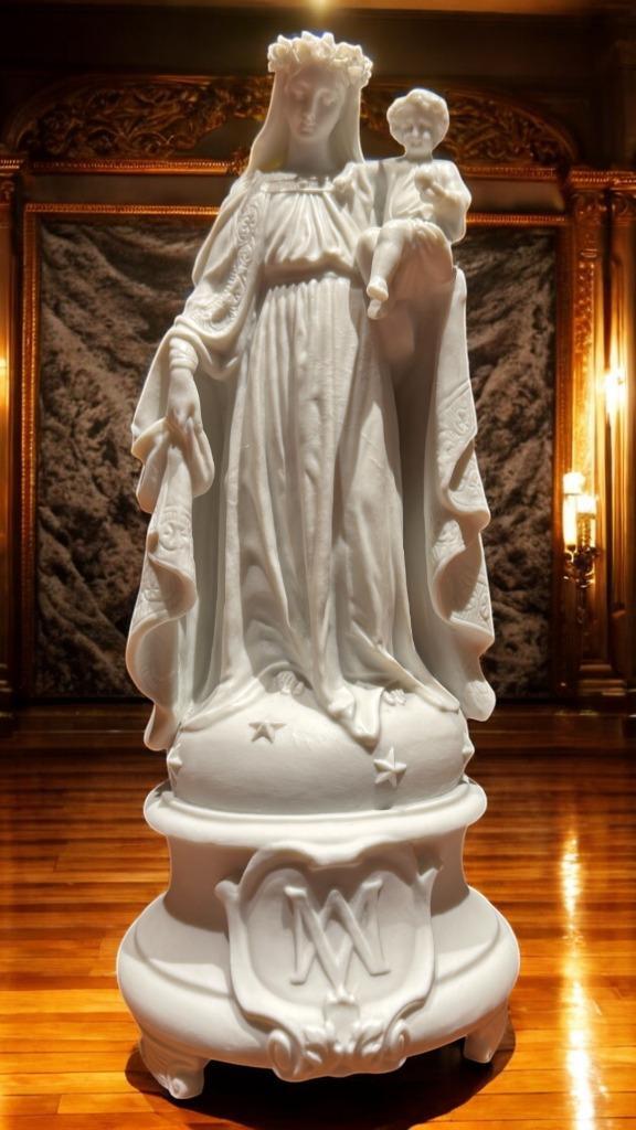 Mariabeeld met Kind onder stolp – Biscuit porselein – 19e ee, Antiek en Kunst, Kunst | Beelden en Houtsnijwerken, Ophalen