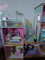 Maison de barbie avec accessoires et barbie, Enlèvement, Utilisé, Poupée de maison de poupées