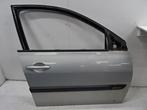PORTIER RECHTS VOOR Renault Megane II (LM) (01-2003/12-2010), Gebruikt, Voor, Renault, Deur
