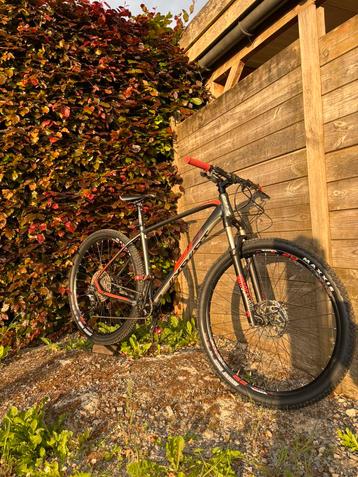 Vélo tout terrain BH Expert, VTT semi-rigide, Enlèvement, Comme neuf
