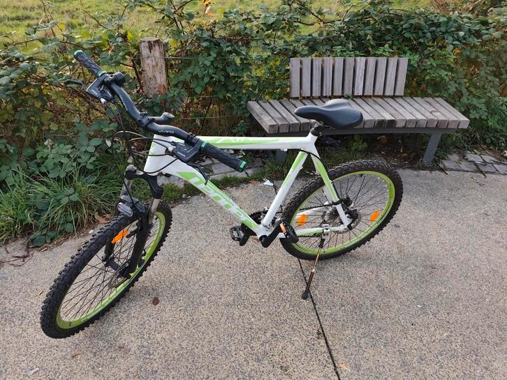 Vélo en excellent état, Fietsen en Brommers, Fietsen | Crossfietsen en BMX, Zo goed als nieuw, Aluminium, Ophalen of Verzenden