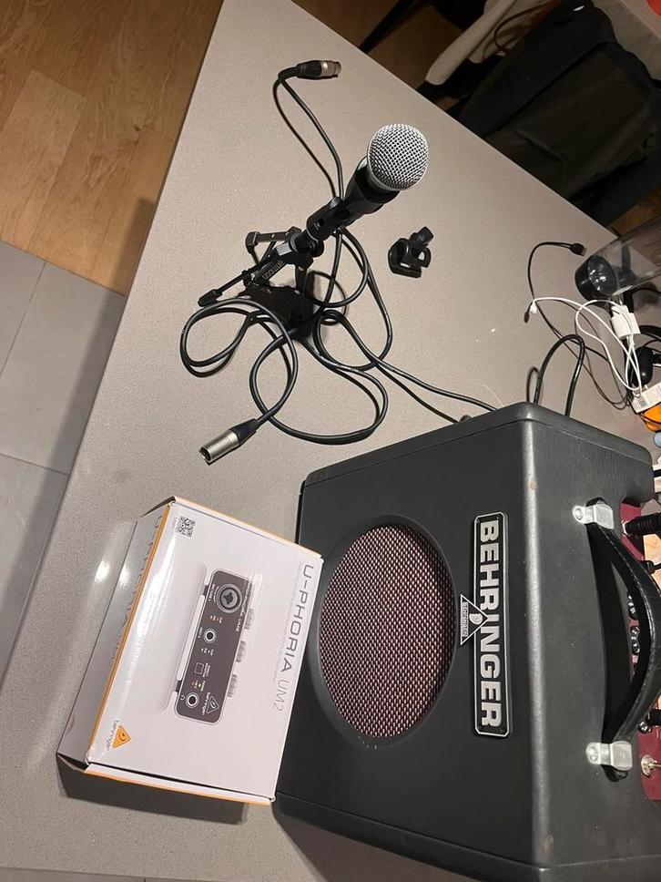 Shure SM58, Audio Interface mic preamplifier, versterker, Auto diversen, Autospeakers, Zo goed als nieuw, Ophalen