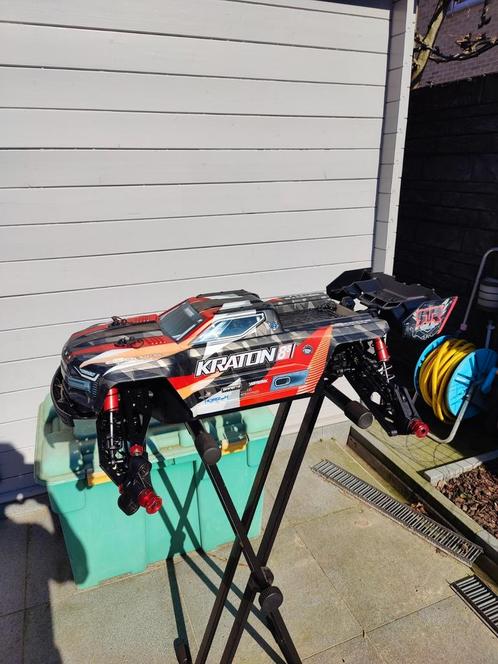 Arrma kraton 8s, Hobby en Vrije tijd, Modelbouw | Radiografisch | Auto's, Zo goed als nieuw, Ophalen