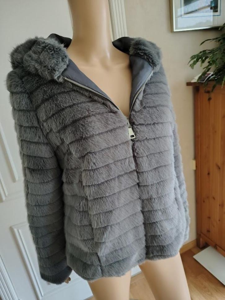 Super fluffy warme jas, Kleding | Dames, Jassen | Winter, Zo goed als nieuw, Maat 38/40 (M), Grijs, Verzenden
