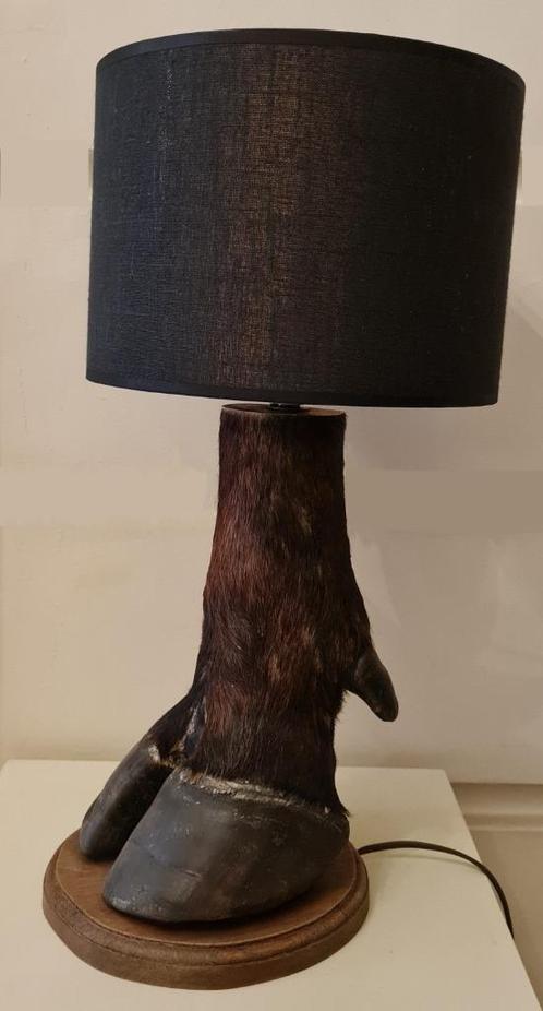 Waterbuffel tafellamp met kap, Antiek en Kunst, Antiek | Verlichting, Ophalen of Verzenden