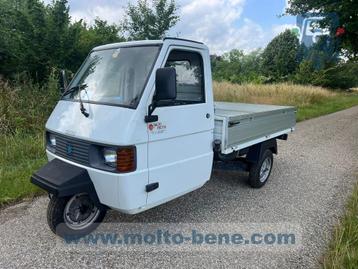 Piaggio Ape TM P 703 Vespa Tuktuk Driewieler Foodtruck 50 beschikbaar voor biedingen