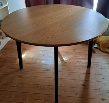 Ronde tafel Jysk beschikbaar voor biedingen