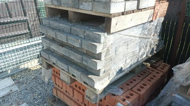 betonklinkers 210 st 150*150*60  grijs, Tuin en Terras, Tegels en Klinkers, Gebruikt, Klinkers, Beton, Ophalen