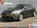 Alfa Romeo Giulietta 1.4 T Distinctive | Climate | Cruise |, Auto's, Alfa Romeo, Zwart, Bedrijf, Zilver of Grijs, Start-stop-systeem