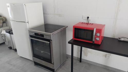 Cuisinière+Frigo+Micro-ondes, Huis en Inrichting, Keuken | Complete keukens, Gebruikt, Overige typen, Ophalen