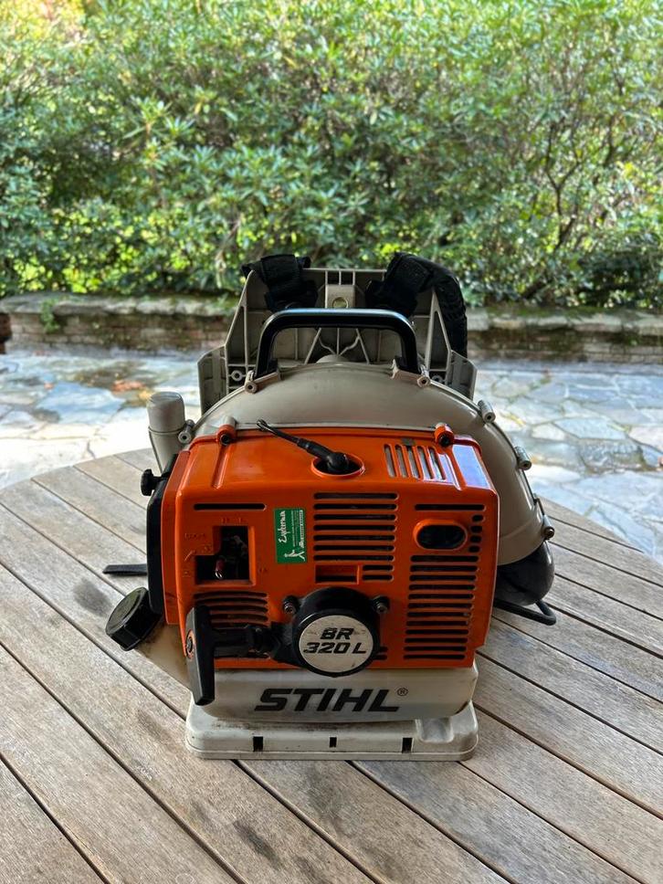 Stihl bladblazer BR320L, Tuin en Terras, Bladblazers, Gebruikt, Ruggedragen, Benzine, Ophalen