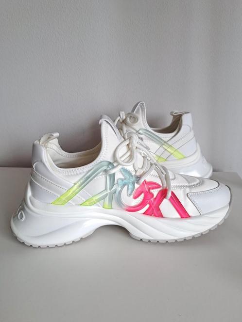 Chaussures de sport Pinko Ariel 38, Vêtements | Femmes, Chaussures, Comme neuf, Sneakers et Baskets, Blanc, Enlèvement ou Envoi