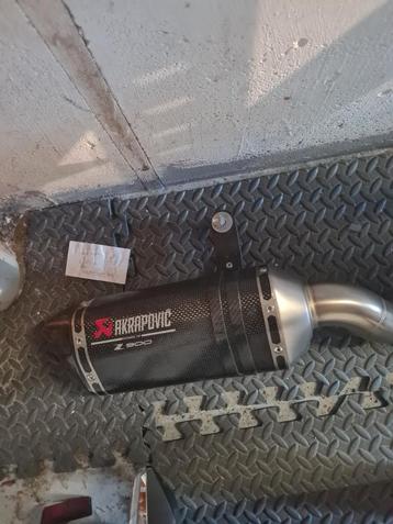 Z900 akrapovic uitlaat beschikbaar voor biedingen