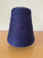1 bobijn donkerblauw boucle, Ophalen, Zo goed als nieuw, Breien, Wol of Garen