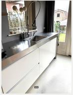 Volledige keuken met Smeg- en Bosch-apparatuur, Huis en Inrichting, Keuken | Complete keukens, Gebruikt, Staal of Inox, Wit, Enkelwandige keuken