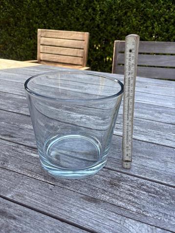 GLAZEN DECORATIEVAAS 17 CM DIAMETER beschikbaar voor biedingen